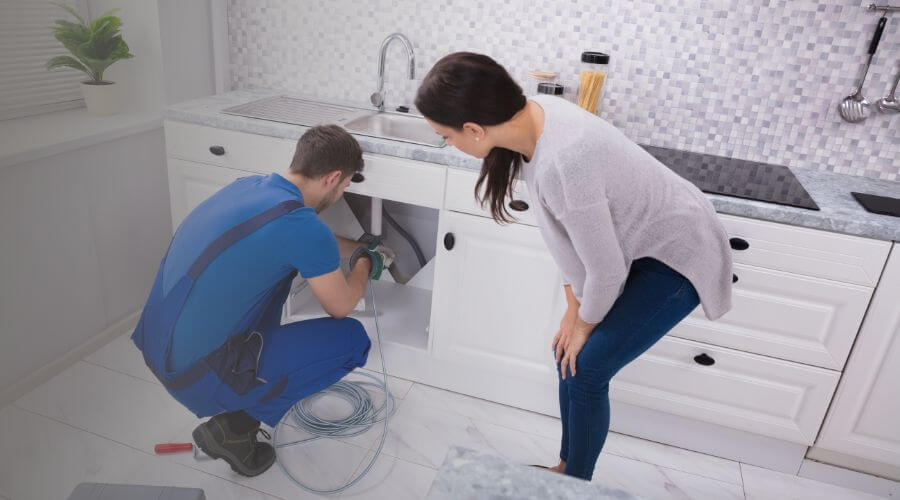 Expert burst pipe repair services in Carbondale, IL